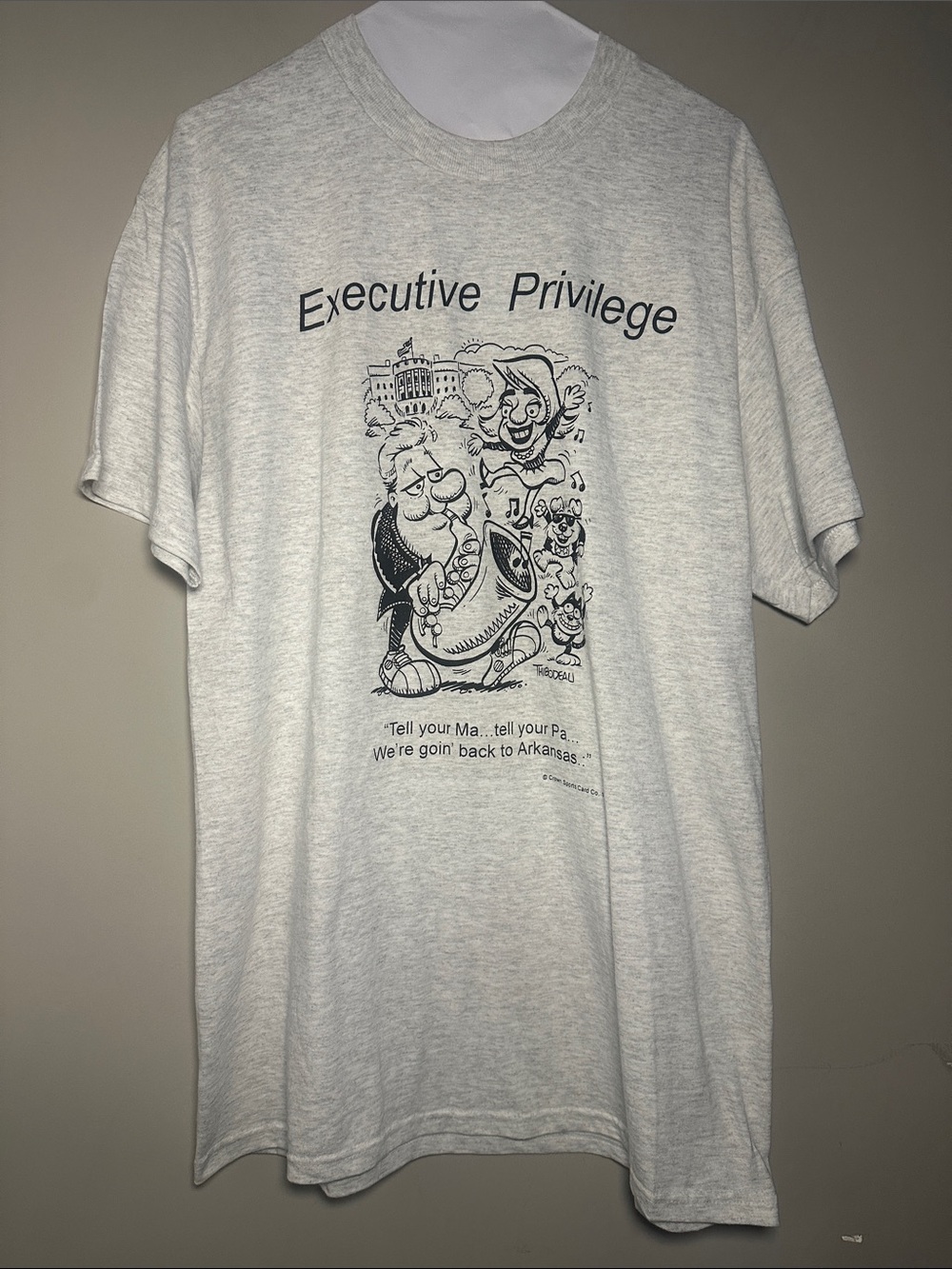 Delta vintage 90s Executive Privilege Graphic T-Shirt Light Heather Gray